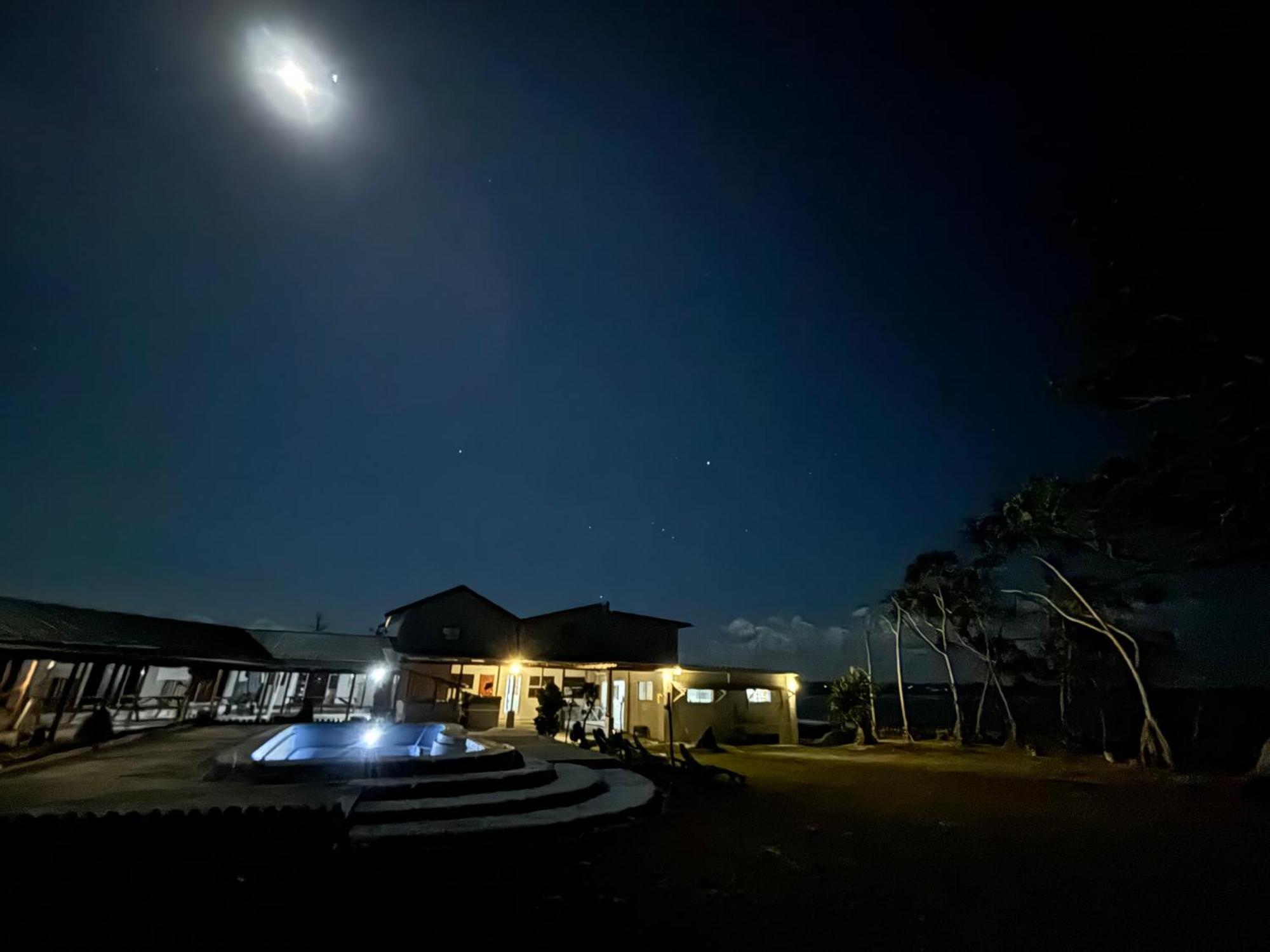 Bluepango Guest House ポートビラ エクステリア 写真